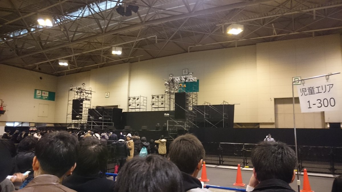 ねっくん على تويتر 乃木坂 全国握手会 ミニライブ ポートメッセ名古屋 ブロックだけじゃなく数字でも細分化されてた なかなかいいところゲットゲット T Co 8sq46jspjy