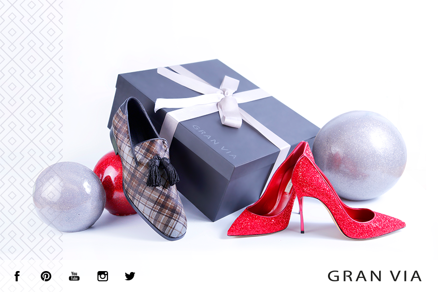 GVGranVia's tweet photo. En GRAN VIA te desamos unas ¡Felices fiestas!
#ShoeLover #GVGranVia https://t.co/jaUNTqC2k0