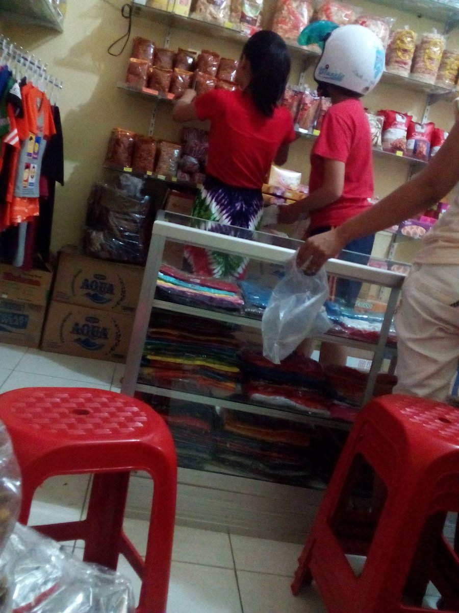 Pusat Oleh_oleh Khas Kota Wisata Batu (sebelah barat alun_alun K.W.B)
Pin : 5BBF5B3A