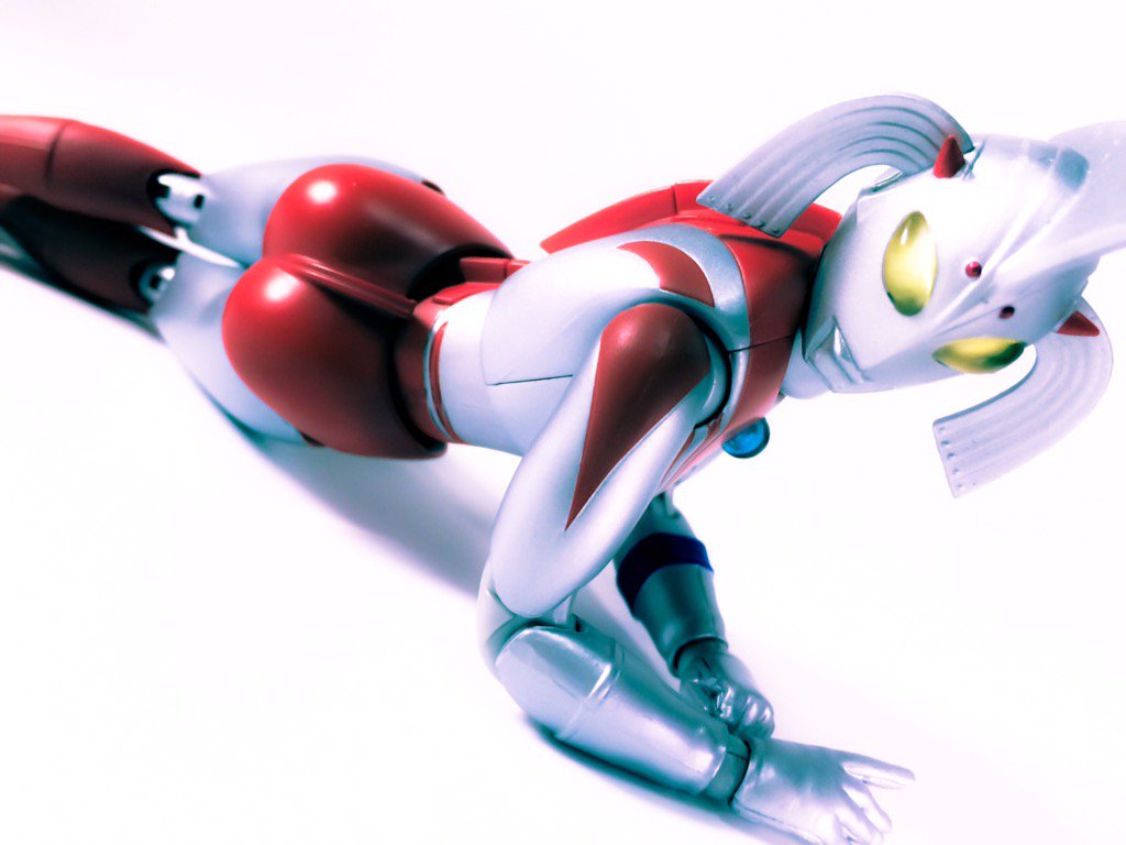 ウルトラの母のグラビアを撮影してみたらエロ過ぎて けしからん 結果に Togetter
