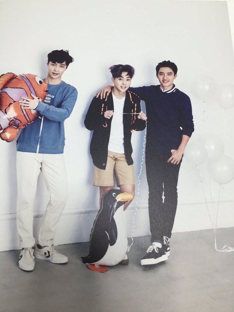 EXOfanbase_Int's tweet photo. EXO 2016 Season's Greeting https://t.co/kg9CPGjVcH