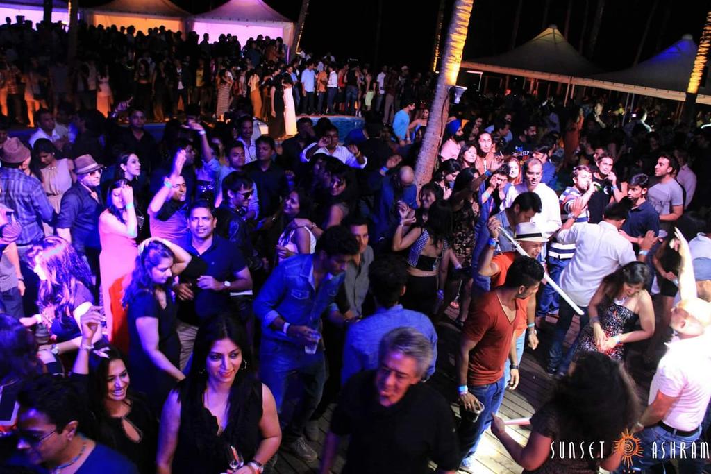 We had a packed house last year on NYE! 
Book your passes to avoid the last minute chaos ;)
in.bookmyshow.com/events/amnesia…