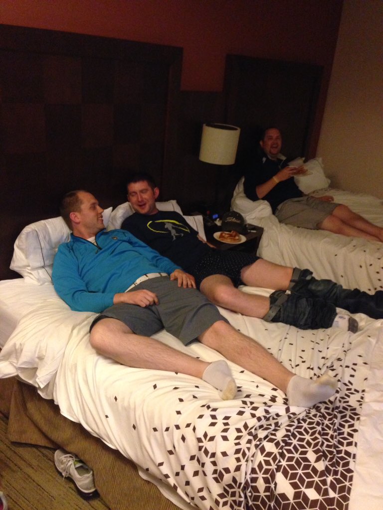 Krucial_Kev253's tweet photo. Who's ready to get this hammered again and forget their wallet? #stretchhummer @Timmy_G24 @lbeckman3 @BMohl https://t.co/B1bcMmEfdY