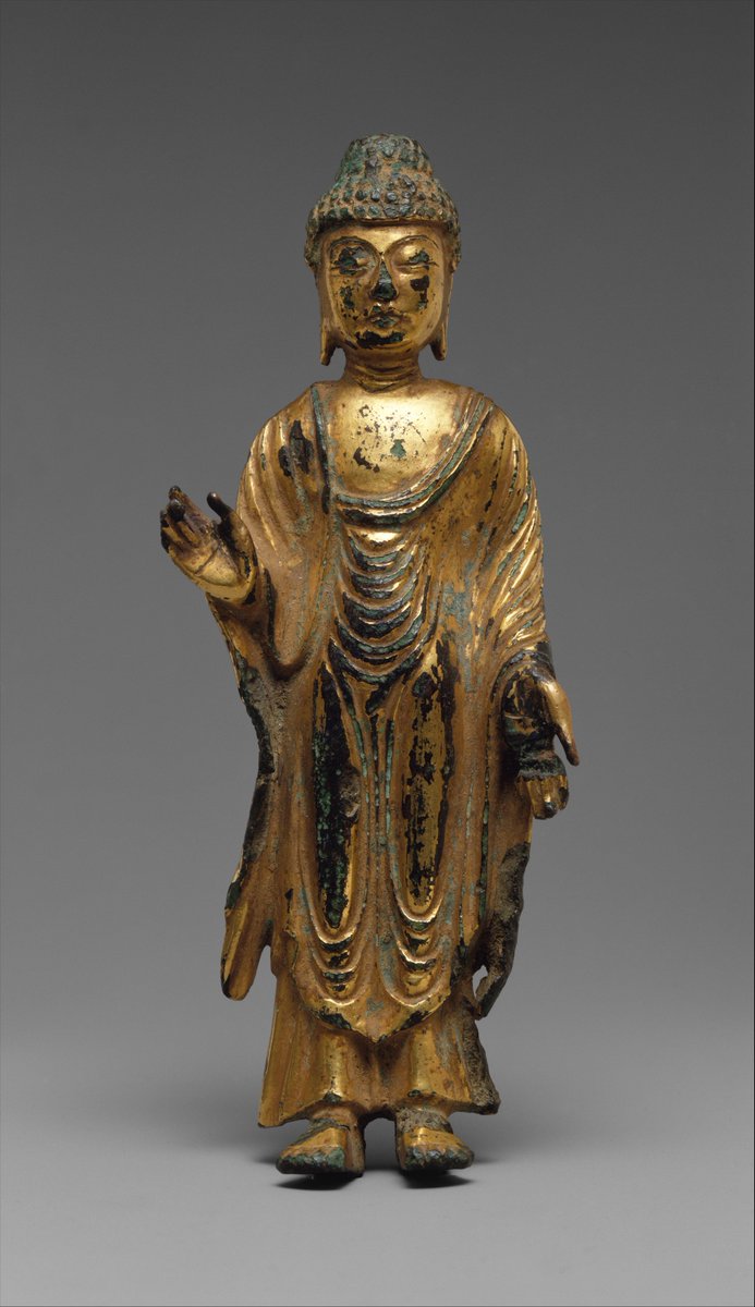 metmuseum's tweet photo. This Buddha's hand gesture symbolizes the dispelling of fear and the granting of wishes. https://t.co/SdbSy9OAY6 https://t.co/C1lNkYD3le