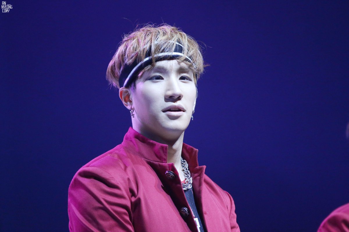 Annyeong_Cory's tweet photo. [UPDATE PHOTO]151212 WAPOP 6P
https://t.co/WjJMT83ftJ
#24K #투포케이 #코리 #CORY @24K_coreeya https://t.co/zSa81igsIe