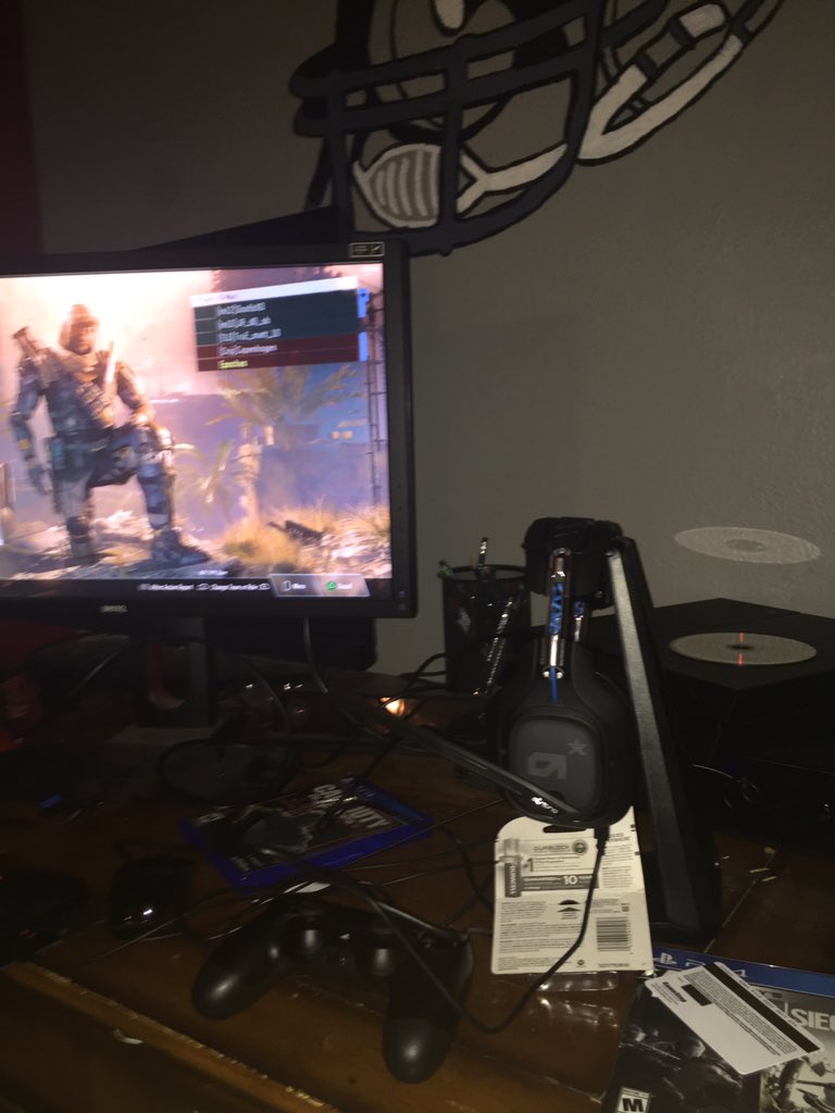 Basic_Nades's tweet image. Getting back into it👏