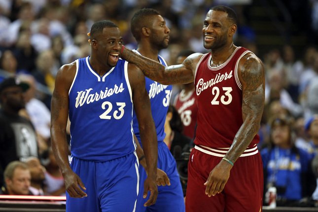 Photos: Cleveland Cavaliers play the Warriors on Christmas Day bayareane.ws/1matMSy