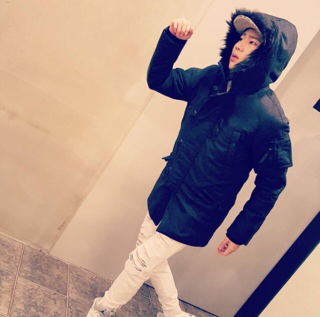 blockb_23's tweet photo. [20151225:ジコig] ファージアコ走ろう
楽しいクリスマスを過ごしてください
#zico #meerychristmas #fulltimerunner
#Duvetica #デュベティカ #Geekshop https://t.co/1gLcCGYg6a