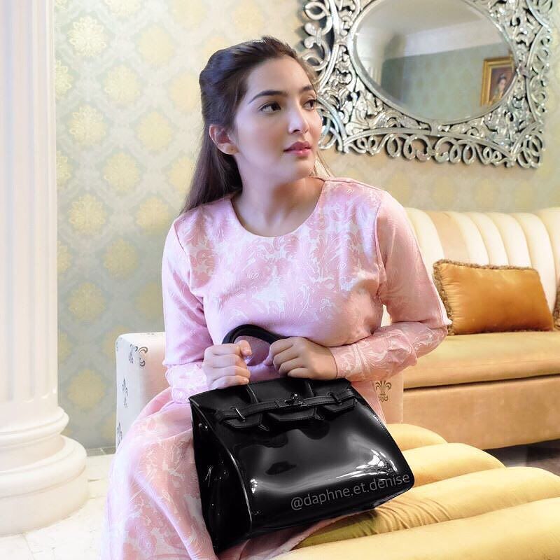 Seleb Indonesia Ar Twitter Ashanty From Ig Ensashop Simpel Mewah Dan Cocok Dipakai Acara Apa Aja Handled By Ig Ensabeauty Https T Co 3juzcabs2b