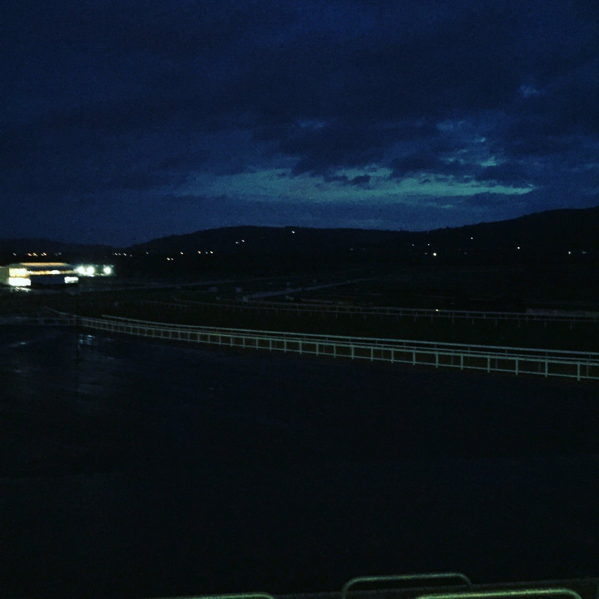 BoxingDayChall's tweet photo. Just getting light here at Cheltenham Racecourse but we’re already well underway getting ready for the masses... https://t.co/UNgKOimSaZ