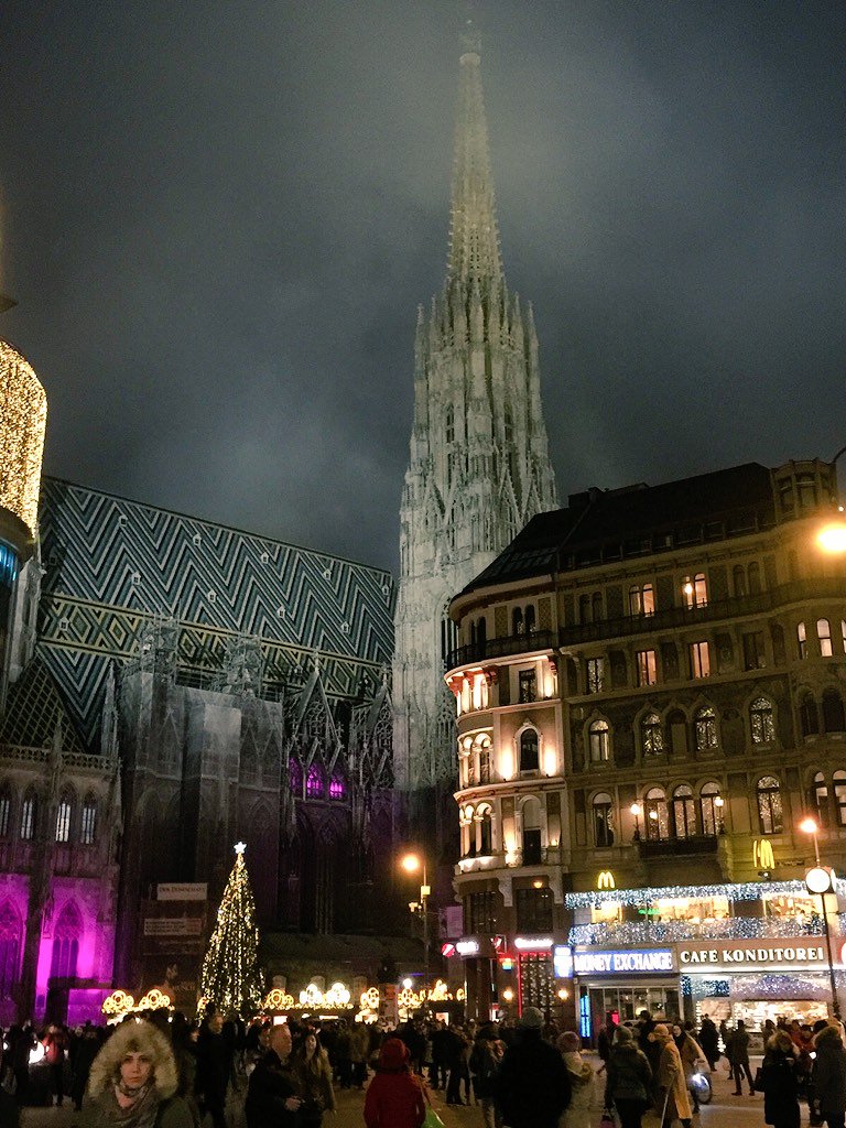 glaivestorm's tweet photo. frohe Weihnachten from Austria! https://t.co/sl106NWJ3v
