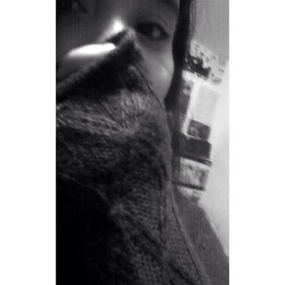 whatever512's tweet image. @KarenTdkau23 ¿te apesta la boca o que onda? No la defendí pero creo que si te criticaran a ti querrías que pare