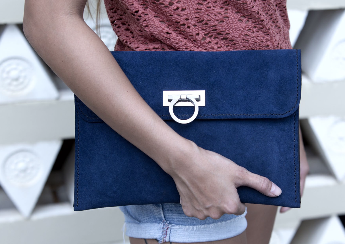 TopDrawerLondon's tweet photo. Don't miss exquisite quality products by independent #British bag label #Konoc on Stand:717 #TopDrawer16 https://t.co/sqSuTYBTs1