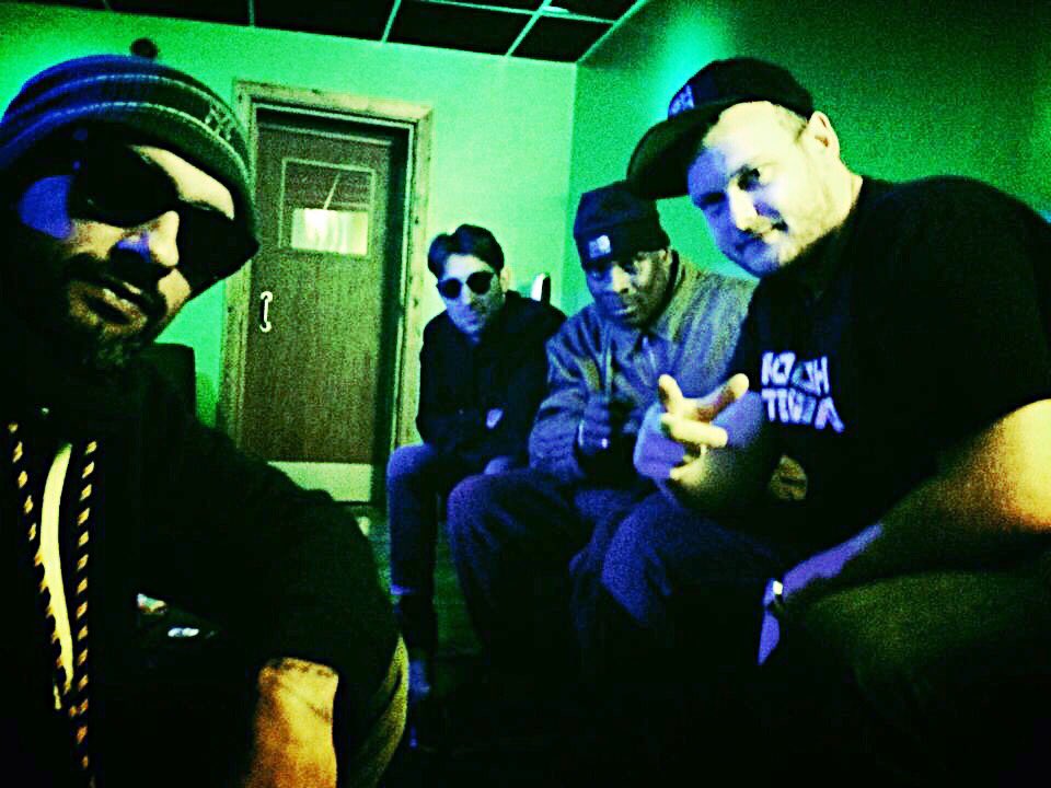 Jungle Breakdown Show. Alongside <a href="/badmanuzi666/">UZI</a> <a href="/JaguarPawlondon/">JaguarPaw.eth</a> @PELUSO_MC <a href="/Yush1Yush/">Andrew Yush</a> #On <a href="/RoughTempo/">Rough Tempo</a> #Jungle #Dnb