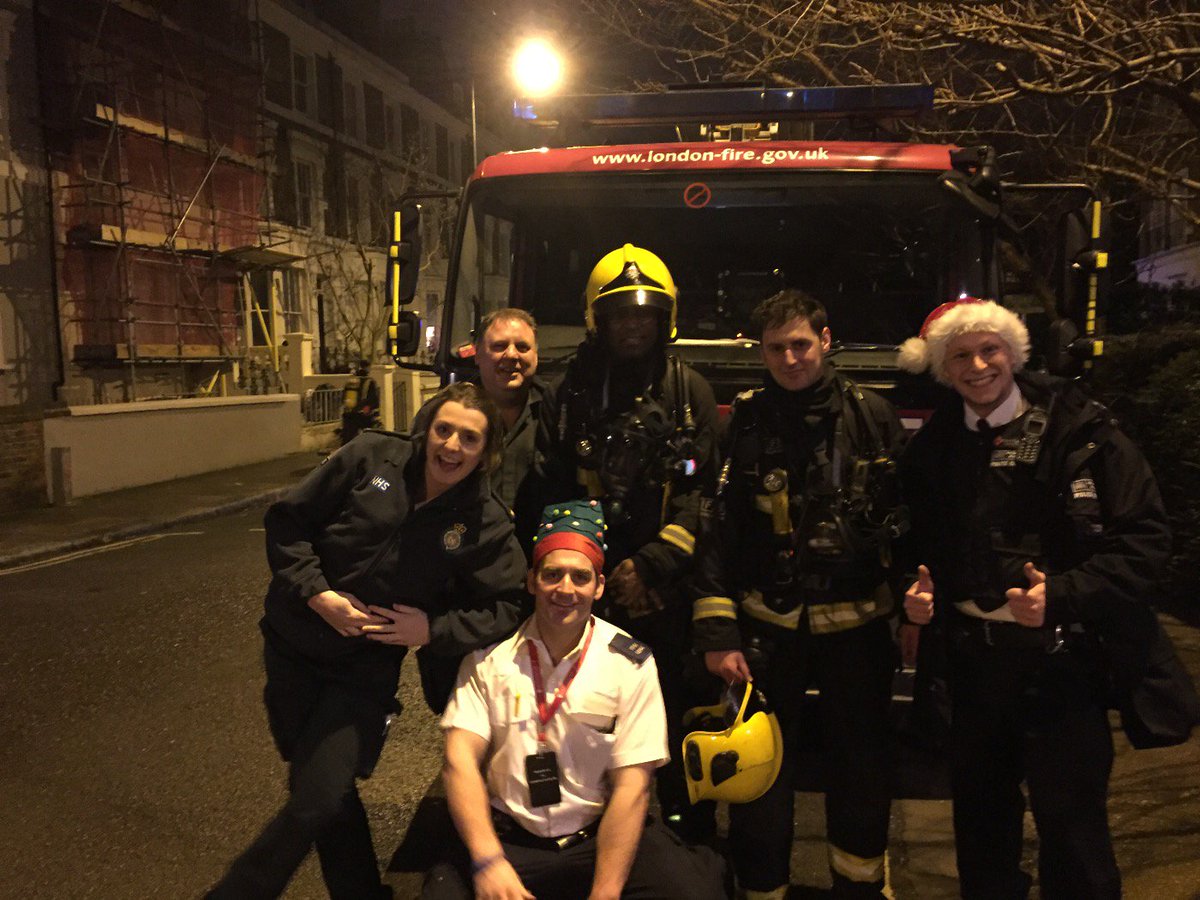 MPSHammFul's tweet photo. Delayed Seasons greetings from those who worked last night. #FHTeam4 @Ldn_Ambulance Isleworth @LondonFire Fulham 🎄 https://t.co/1tXuqNp6NS
