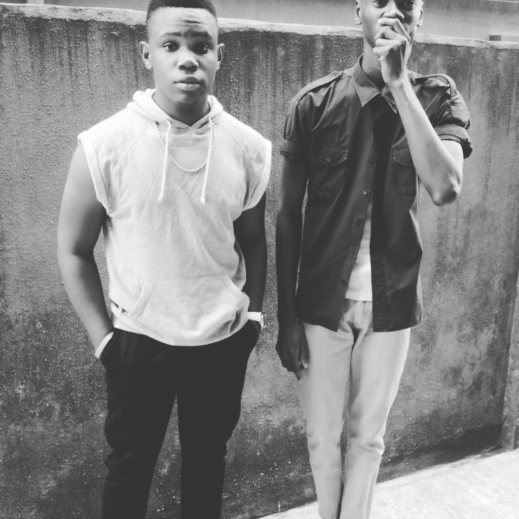 Dhee_Mhilez's tweet photo. About yesterday... #XmasVibe... ##GraceUnlimited #DrummerBoy #MusicLife #MUSICBEING #WorshipAddiction https://t.co/QIcP0pJQTb