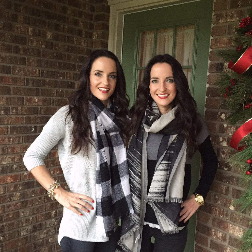 CarolynCarter's tweet photo. Merry Christmas x 2!!!  Hope everyone had a great day celebrating the birth of Jesus! #Christmas2015 #blessed https://t.co/armNccPsA8