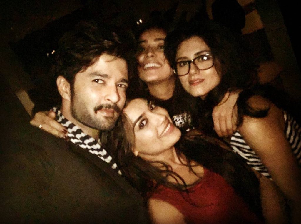 Embedded image permalink