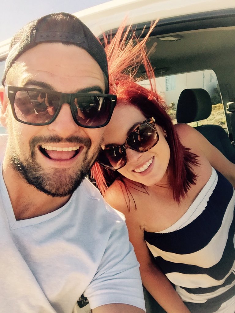 NielLehanie's tweet photo. @MarzanneKlein @PJklein8 @Neil_Parlotones @RyanOConnorZA #HappyHolidays #BoxingDay @parlotones @Buffelsfontein_ https://t.co/2T9UTs8VIw