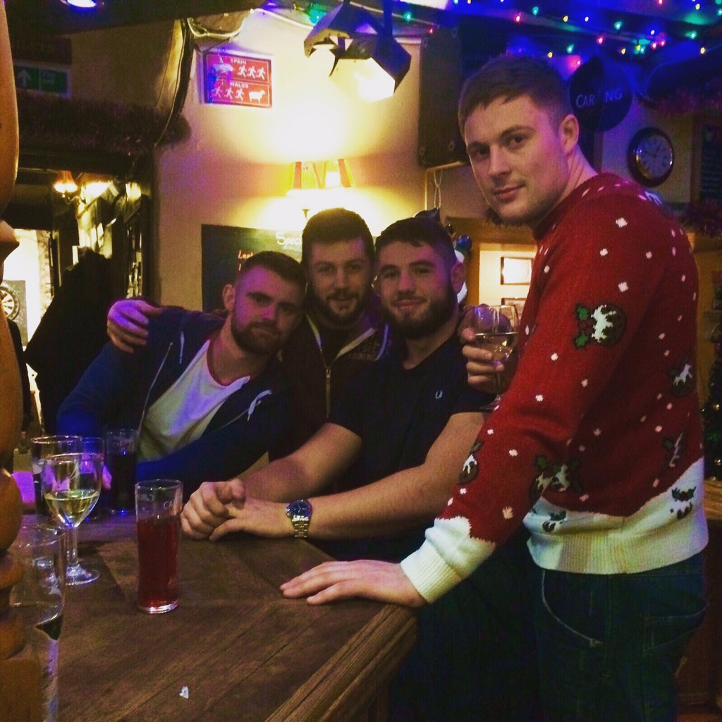 Traditional Drink with the Beiis on Christmas Eve #Lads #ChristmasEve #TraditionalDrink  🎅🏻🍾🎄
