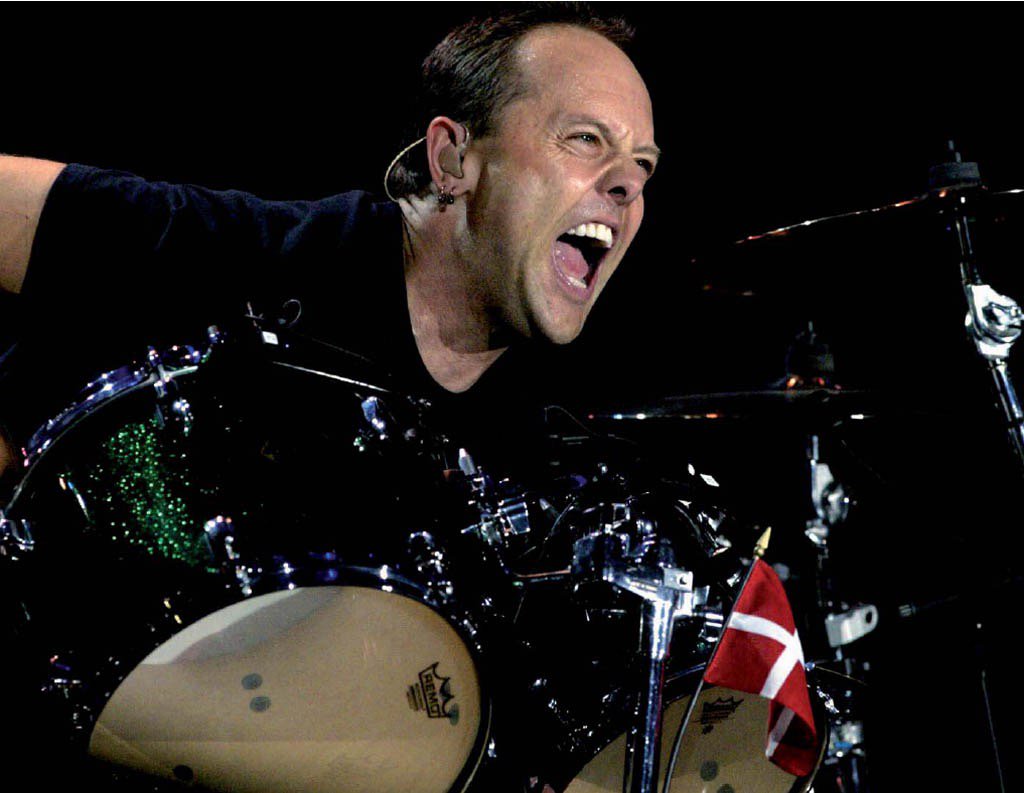 Happy Birthday to the heart and soul of Mr Lars Ulrich! 