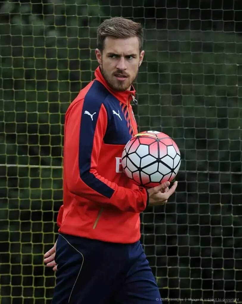 Happy birthday to Aaron Ramsey The will hope to celebrate with a win at Southampton!  