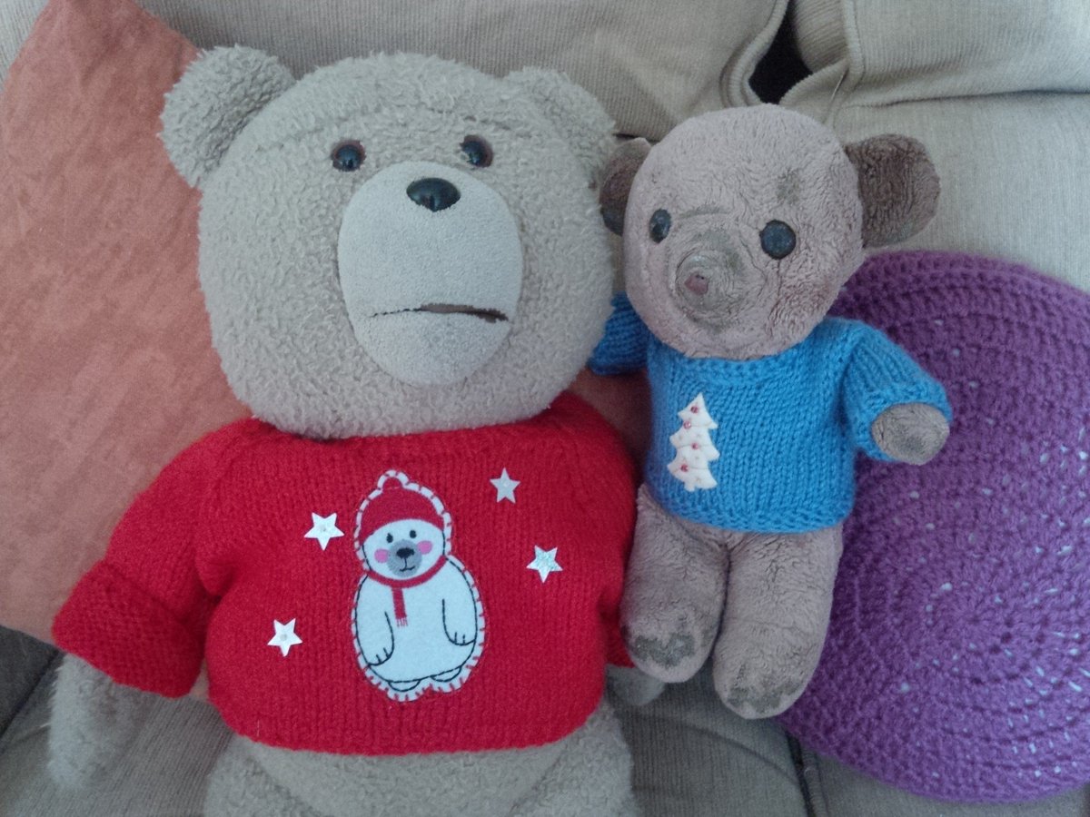 maxbaylav's tweet photo. Xmas jumper day with our #Ted... https://t.co/nnzHQnx49J