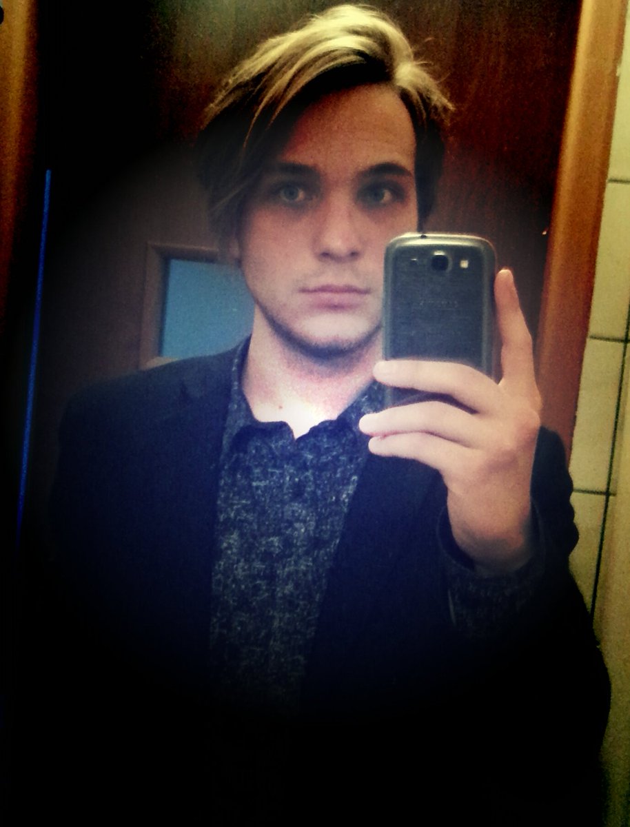 PartyPoison_333's tweet photo. Dominika mówi że "wyprzystojniałem" więc wrzucam :) https://t.co/OTTWUxHfcZ