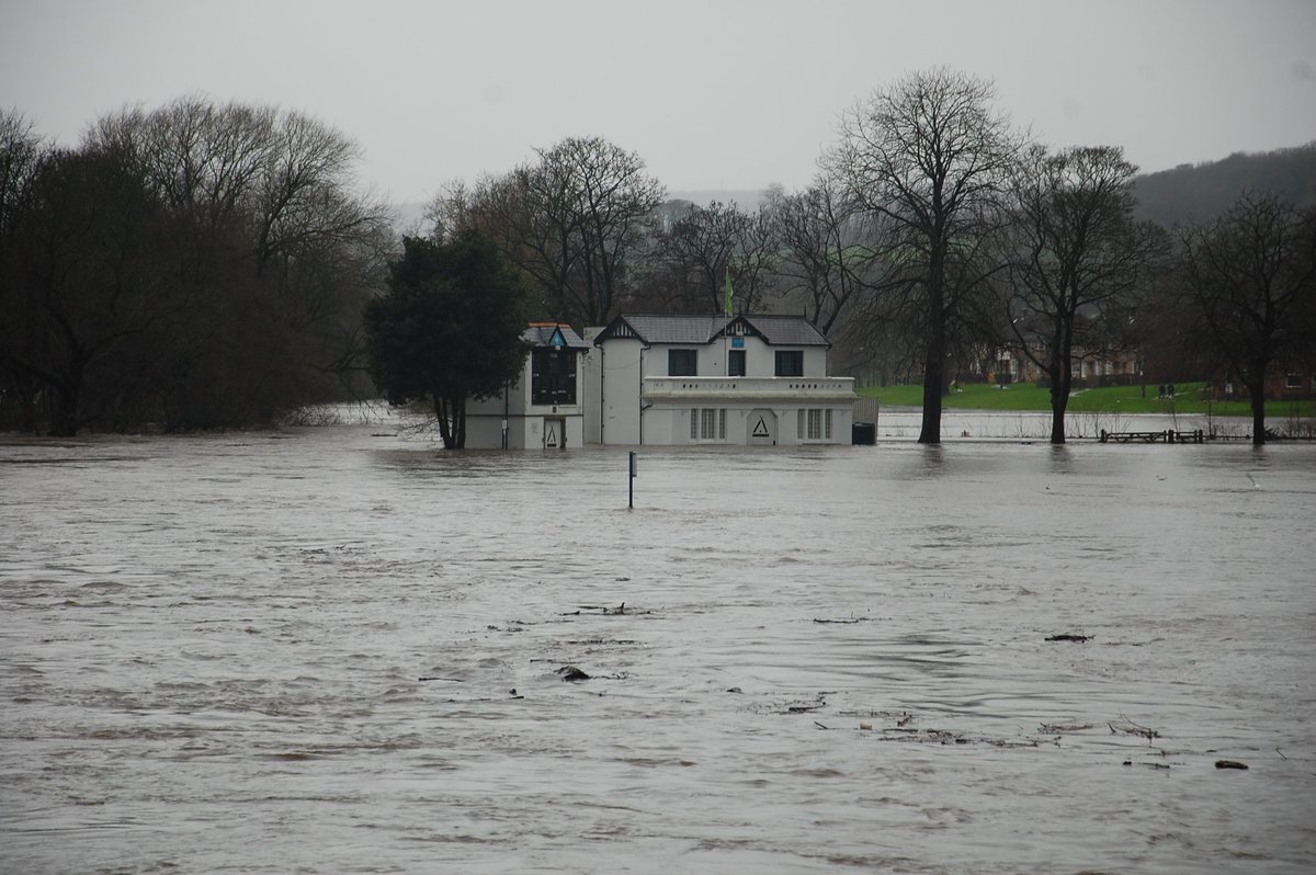 #RobertsPark #Saltaire #flooded 2.00pm Boxing Day