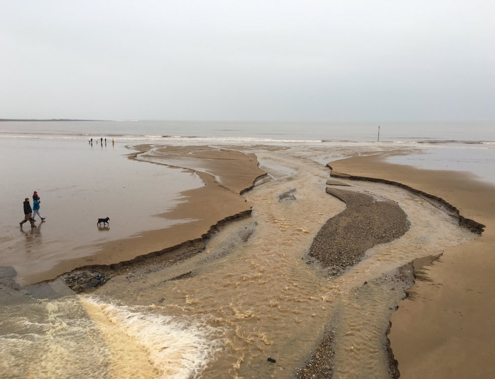 klw502's tweet photo. Tremendous amount of flood water surging down onto Filey beach today 🌧💦 #Filey https://t.co/Oy0DJdUTZp