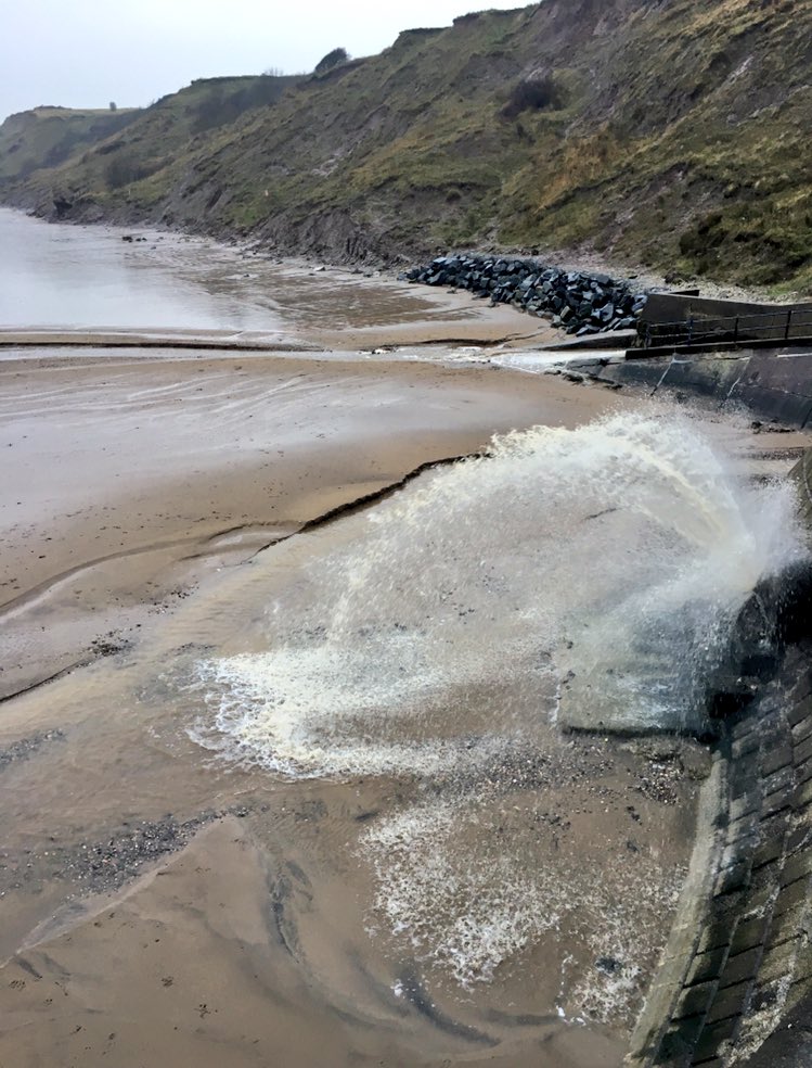 klw502's tweet photo. Tremendous amount of flood water surging down onto Filey beach today 🌧💦 #Filey https://t.co/Oy0DJdUTZp
