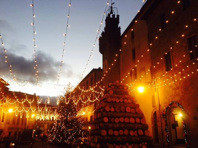 Are you ready for the torchlight of Santa Fiora on December 30th?Read more in this post: bit.ly/1jtDcWV