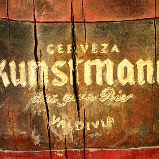 KunstmannEC's tweet photo. Desde chile, directo para ecuador, Kunstmann!! https://t.co/EvpDAIK3fC