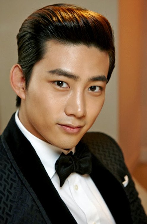 Happy birthday to the handsomest, dorkiest, cutest & sexiest, ok taecyeon!    