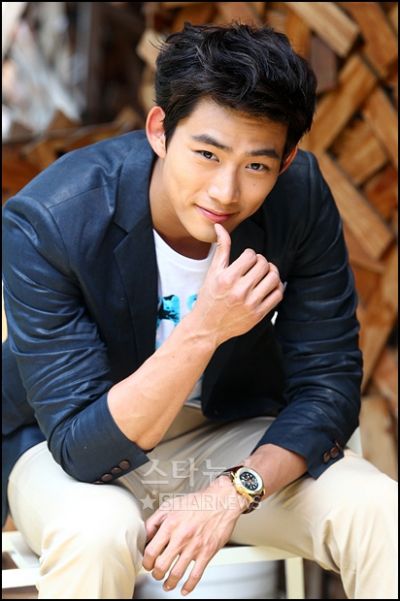 Happy birthday ok taecyeon oppa 
