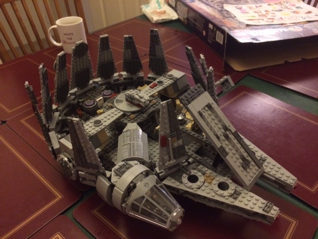 BrettJackson_9's tweet image. All done! #projectfalcon #lego #starwars