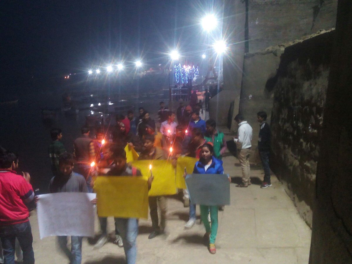 temsutulaimsong's tweet image. Today ..the kids of #Missionparijat walked from #Assighat to #Dashashwamedh Ghat to invite ppl for #Shramdaan 2moro