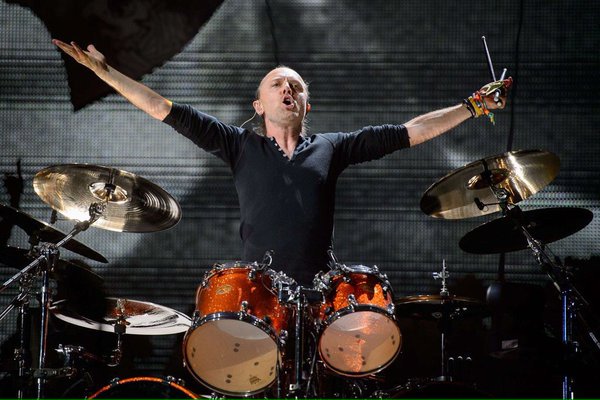 Happy birthday to the best drummer of all time, Lars Ulrich. 