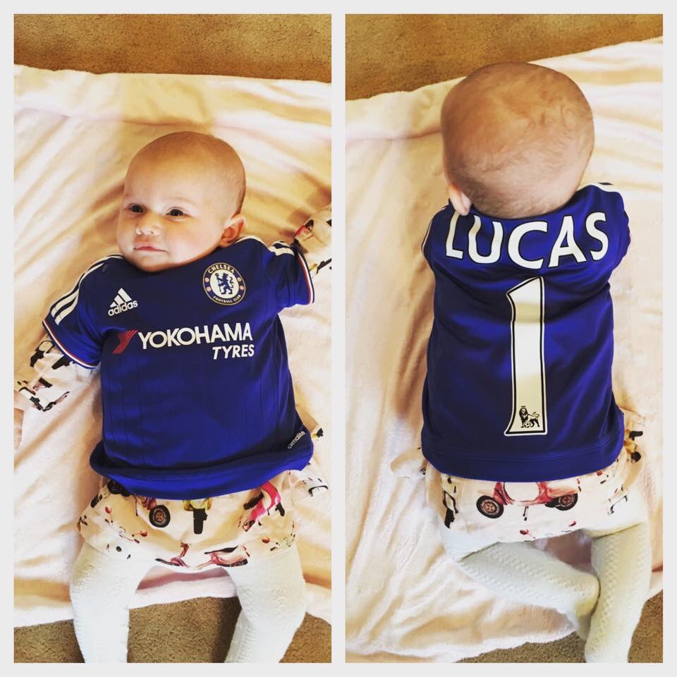 kalindyx's tweet photo. @ChelseaFC Starting her young, 12 week old true blue 😊💙 #CFC #CFCLive @SebsyLucas https://t.co/4HXPUmPiUv