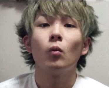 拓磨 A Twitter どんな髪色でも似合うマホトはすごいと思うww 共感できたらrtとフォローしてw マホト好きrt 髪型好きな人rt 緑の時好きな人rt 茶色の時好きな人rt 金色の時好きな人rt 今の黒が好きな人rt 全部好きな人rt T Co C5n7euoevv