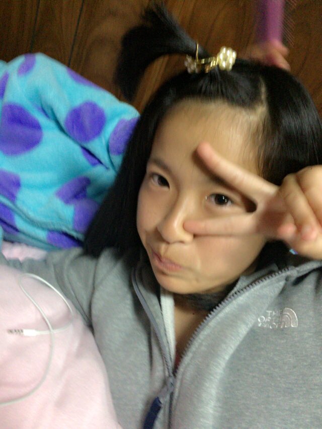 desutepi's tweet photo. なになに？ https://t.co/KRAT7pjb8E