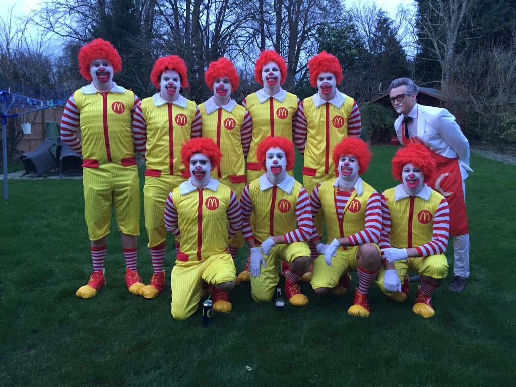matt_tempest's tweet image. Ready for the darts! Let&apos;s go boys! @McDonalds #darts