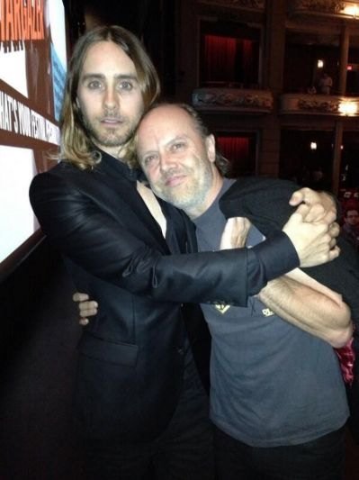 HAPPY BIRTHDAY TO AND LARS ULRICH!!! <333 