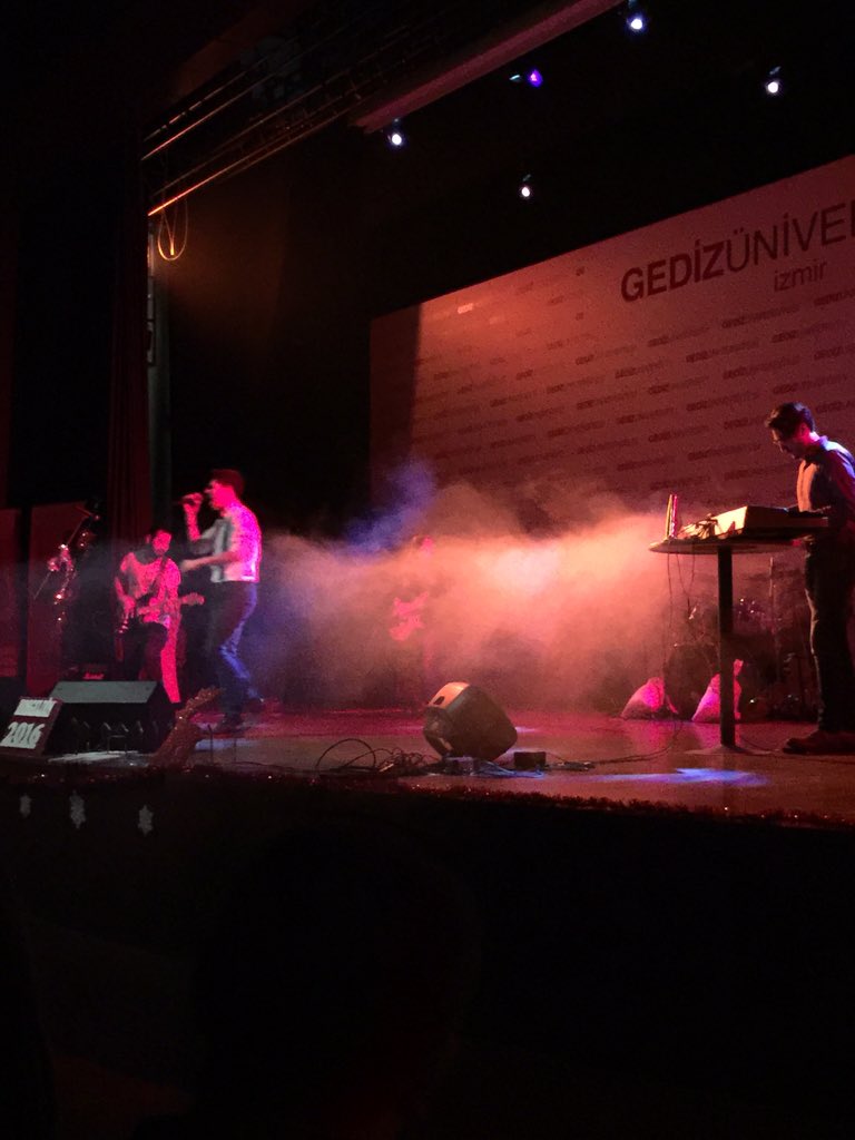 BTKAnl1950's tweet photo. #SuitTheBand 'e bu eşsiz performansı için tüm kalbimizle teşekkür ediyoruz! #liderlergedizde #liderlerinoyunu https://t.co/URlrCXfF7k