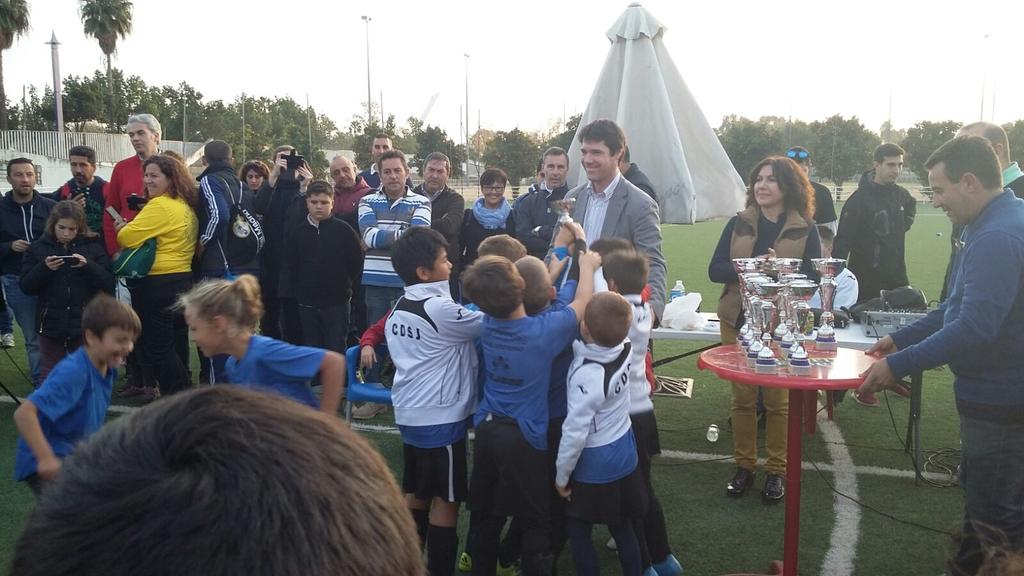 III Mundialito de clubes en #Sanjeronimo, enhorabuena a tod@s los participantes! Un gran día de fiesta del deporte