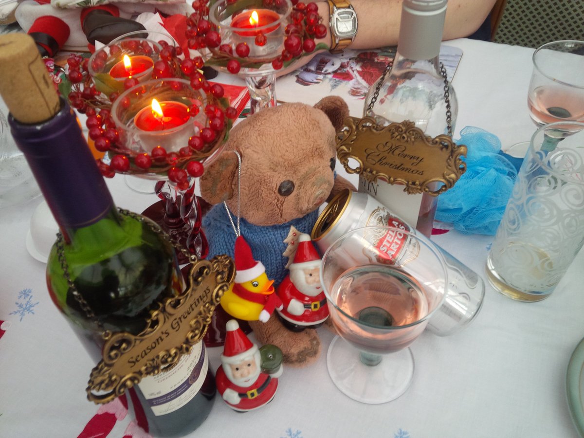 maxbaylav's tweet photo. My mummy always told me not to mix my drinks... #whatevs https://t.co/OOwJbdlbNk
