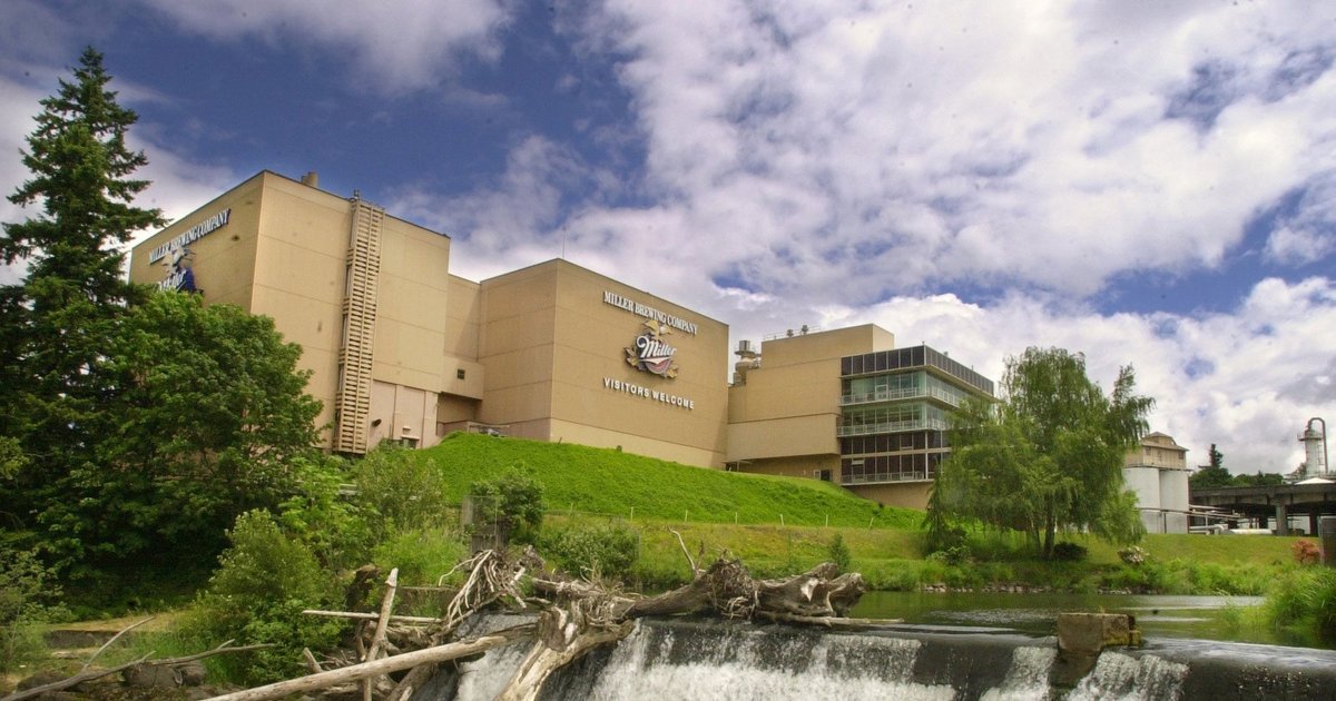 seattletimes's tweet photo. Closed in 2003, the former Olympia Beer brewery property has been sold — again: https://t.co/UsQeasoqfQ https://t.co/yJy8ZdOXao