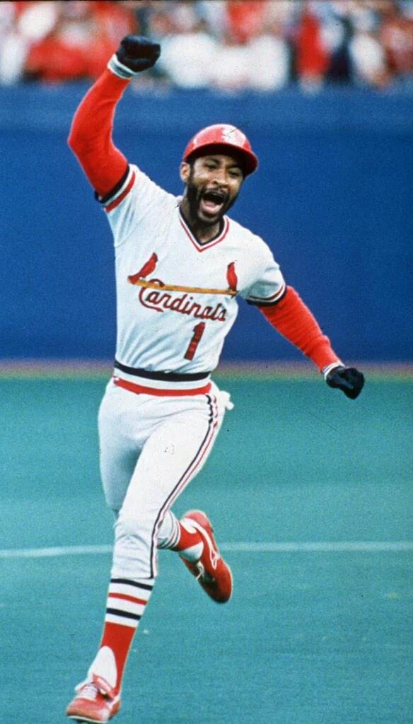 Happy birthday today to Ozzie Smith, Carlton Fisk, and Chris Chambliss. All 3 have hit unforgettable homeruns. 