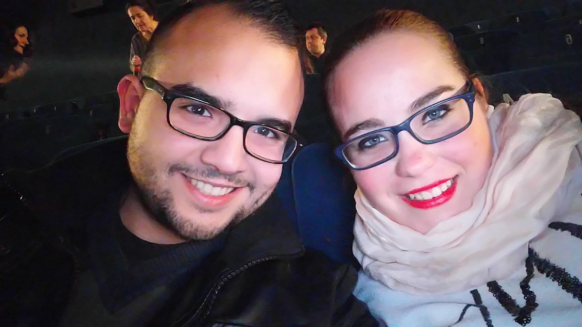 Paskiiiii's tweet photo. Hoy sí que sí!!!! #StarWarsElDespertarDeLaFuerza. Con mi pequeña @AinoaCarrillo ya verás como si q te gusta jajaja❤ https://t.co/qGcx1Yga92