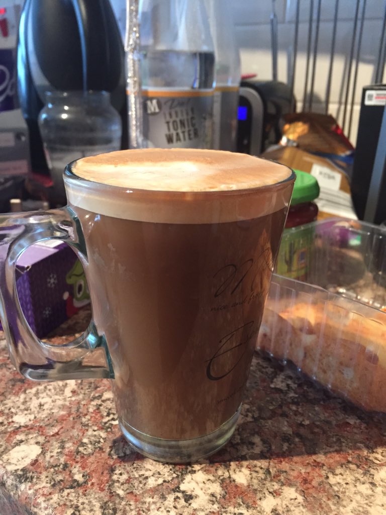 franfernley1977's tweet photo. It's all about the Costa ❤️ https://t.co/CQmmtcCAUF